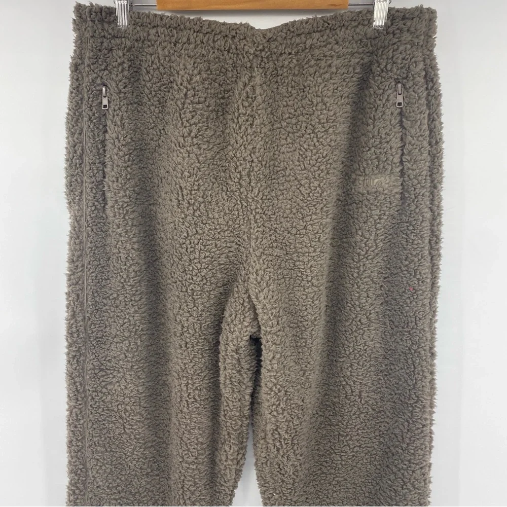Skims Sherpa Joggers in Amethyst Large New with Tags